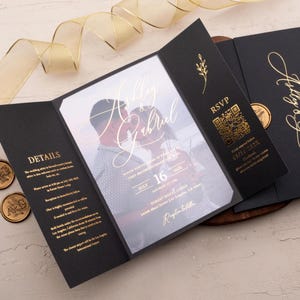 Faire-part de mariage en acrylique noir et or | Style veste pliée | Suite RSVP de luxe en feuille d'or