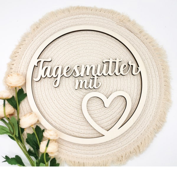 Geschenk Tagesmutter, Holzring Tagesmutter mit Herz, Holzgeschenk Tagesmutter