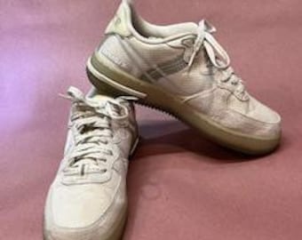 Nike Air Force I Air/React para hombre, talla 9, blanco/gris, segunda mano