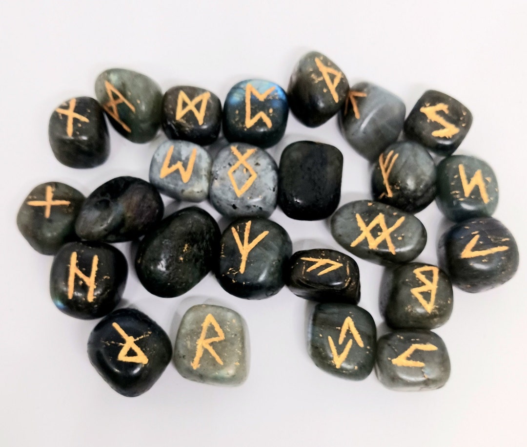 Labradorite Crystal Norse Elder Futhark Runes - Etsy