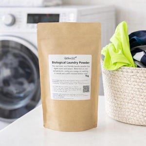Biological Laundry Powder 1kg | Naturally Scented Laundry Detergent | Vegan Eco Friendly Washing Powder | Plastic Free Pouch image 1