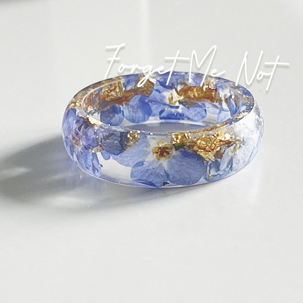 Forget-Me-Not Ring - Bloemenband met lichtblauwe bloemen en goud/zilver/roségouden vlokken - Hars sieraden