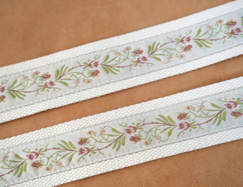 Handcrafted Embroidered Camera Strap, Floral Camera Neck Strap, DSLR Camera Strap, Camera Accessories, Gift for Photographer, Birthday Gift image 9
