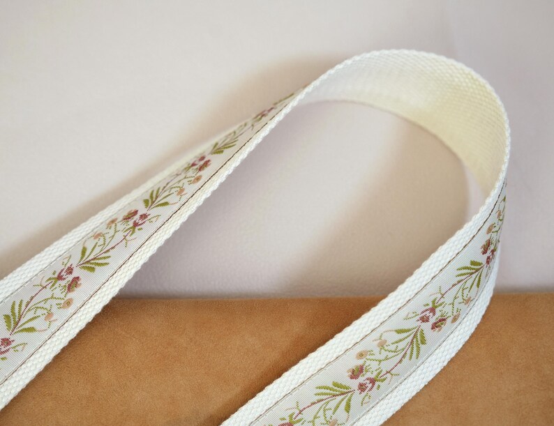 Handcrafted Embroidered Camera Strap, Floral Camera Neck Strap, DSLR Camera Strap, Camera Accessories, Gift for Photographer, Birthday Gift image 7