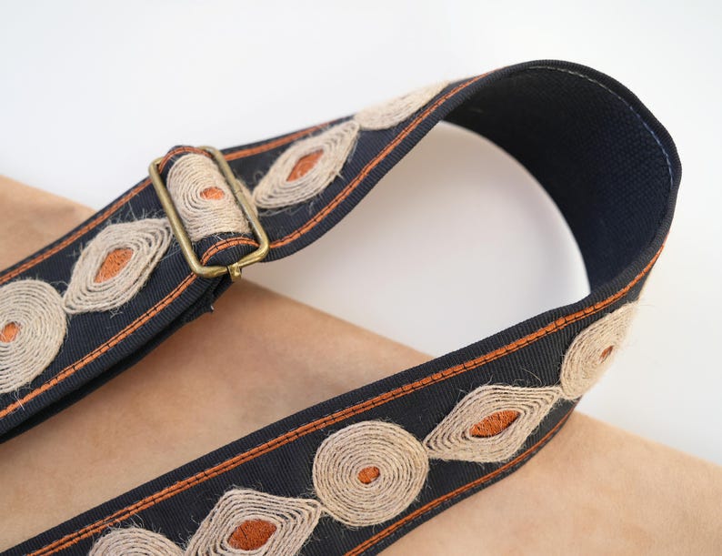 Hemp Rope Guitar Strap, Durable Bass Strap, Rustic Guitar Strap, Adjustable Shoulder Strap, Guitarist Gift, Eco Friendly Guitar Accessories image 6
