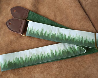 Tracolla per chitarra con motivo foresta, tracolla per chitarra personalizzata con nome, tracolla per chitarra in tessuto di design, regalo per chitarrista, regalo musicale