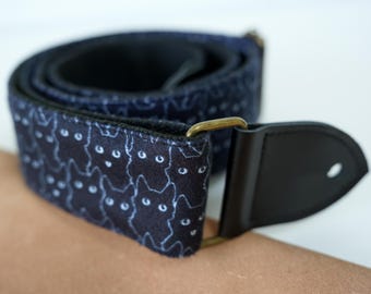 Cat Patterns Guitar Strap, Custom Guitar Strap with Name, Soft Velvet Strap, Suitable for Vacation, Cat Lover Guitar Strap, Guitarist Gift