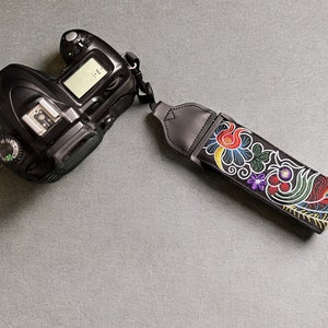 Handgemaakte geborduurde camera polsband, duurzame camera polsband, comfortabele grip, beschermende camera band, cadeau voor fotografen