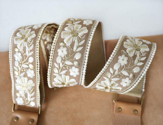 White and Gold Floral Embroidered Guitar Strap With Leather  display picture 2