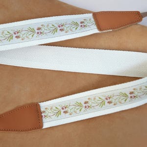 Handcrafted Embroidered Camera Strap, Floral Camera Neck Strap, DSLR Camera Strap, Camera Accessories, Gift for Photographer, Birthday Gift image 12