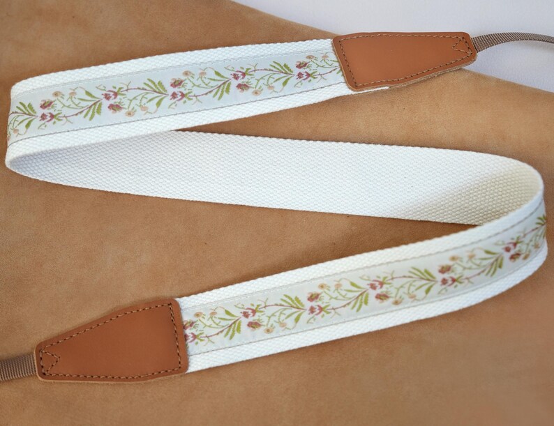 Handcrafted Embroidered Camera Strap, Floral Camera Neck Strap, DSLR Camera Strap, Camera Accessories, Gift for Photographer, Birthday Gift image 12