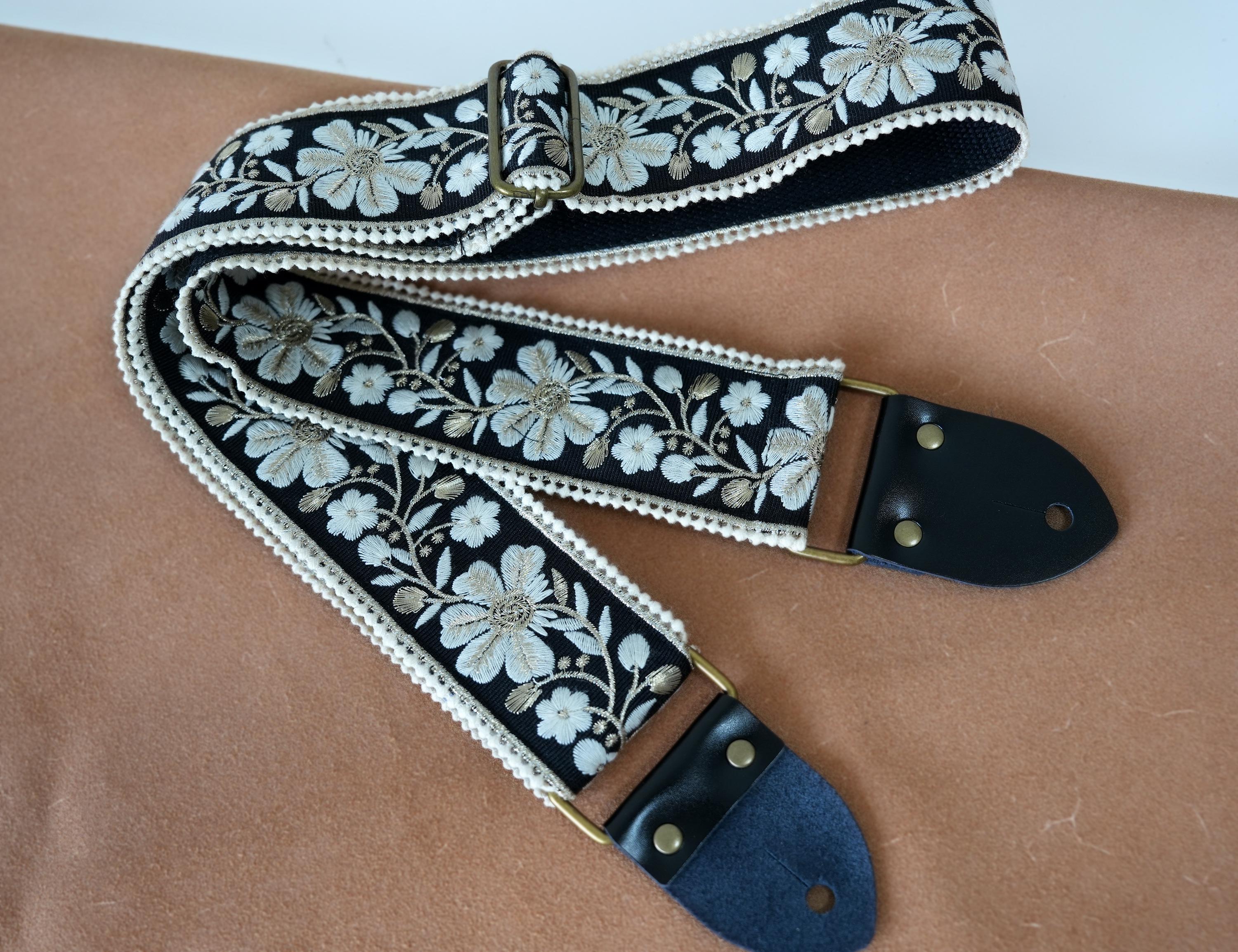 Vintage Hand Crafted Artsy Boho Black Floral Zardozi Velvet Waist Belt SZ OSFM Vintage Belt Embroidered - Etsy main image 2
