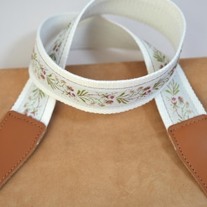 Handcrafted Embroidered Camera Strap, Floral Camera Neck Strap, DSLR Camera Strap, Camera Accessories, Gift for Photographer, Birthday Gift image 1