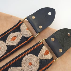 Hemp Rope Guitar Strap, Durable Bass Strap, Rustic Guitar Strap, Adjustable Shoulder Strap, Guitarist Gift, Eco Friendly Guitar Accessories image 9