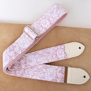 Pink Floral Pattern Guitar Strap, Personalized Guitar Strap with Name, Soft Aesthetic Strap with White Leather Ends, Guitarist Gift for Her