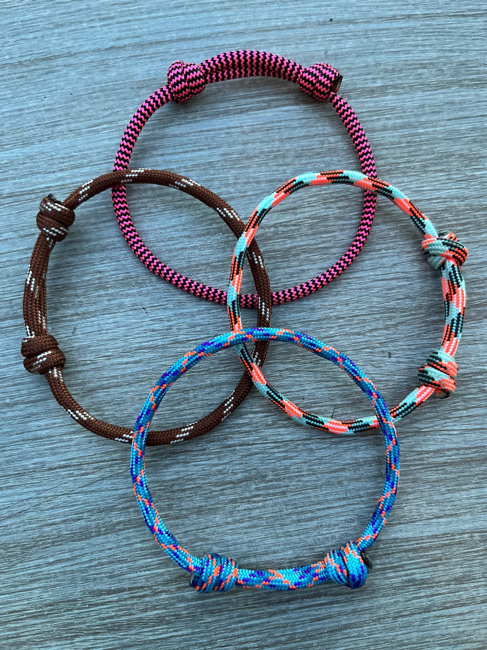 Minimalist Paracord Bracelet, Friendship Bracelet, Custom Made, Favor