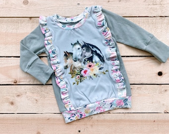 3m-12m Grow With Me Horse Shirt / grow with me baby clothes / horse gifts for a girl / horse print / grow with me top / toddler farm outfit