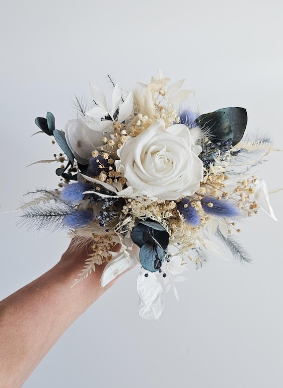 Kleiner Brautstrauß in blau-creme / Hochzeitsstrauß Dusty Blue / Hochzeit-Accessoires / Trockenblumenstrauß / Blumenstrauß I Artikel: 078