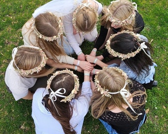 DIY flower crown kit for bachelorette parties, including dried flowers and instructions, DIY box for bachelorette parties | Items: 125