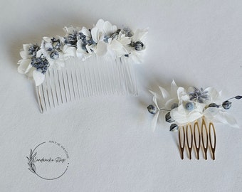 Haarkamm aus Trockenblumen in grau-blau-creme / Brautschmuck - Haarschmuck - Blume im Haar