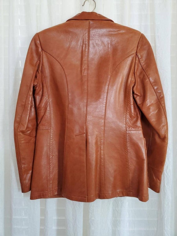 Vintage women's leather tan jacket/blazer - image 3