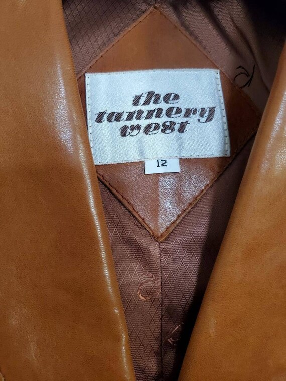 Vintage women's leather tan jacket/blazer - image 4