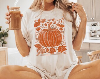 Retro Floral Pumpkin Shirt, Womens Pumpkin Shirt, Pumpkin Pie Gift, Harvest Pumpkin Shirt, Pumpkin Patch Shirt, Autum Shirt,Fall Graphic Tee