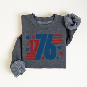 Retro USA Est 1776 Sweatshirt, Womens USA Shirt, America Sweatshirt, 4th of July Sweatshirt, Patriotic Sweatshirt, Red White and Blue afbeelding 5
