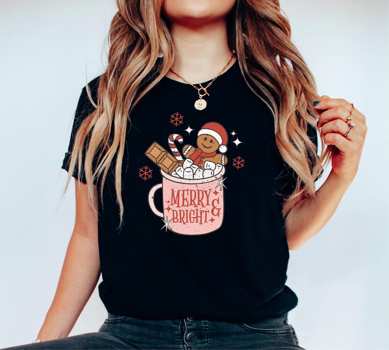 Funny Christmas Gingerbread Shirts, Christmas Coffee Latte Shirt, Christmas Cookies Shirt, Christmas Shirts for Women, Cute Christmas Shirt imagen 4