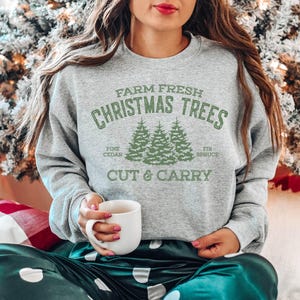 Farm Fresh Christmas Trees Shirt, Pine Spruce Fir, Cute Merry Christmas Tree Sweatshirt, Merry And Bright Sweatshirt, Womens Christmas Shirt imagen 3