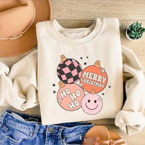 Retro Merry Christmas Sweatshirt: Womens Holiday Sweater, Winter Outfit, Xmas Graphic Tee