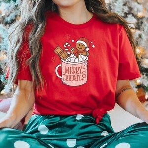 Funny Christmas Gingerbread Shirts, Christmas Coffee Latte Shirt, Christmas Cookies Shirt, Christmas Shirts for Women, Cute Christmas Shirt imagen 2