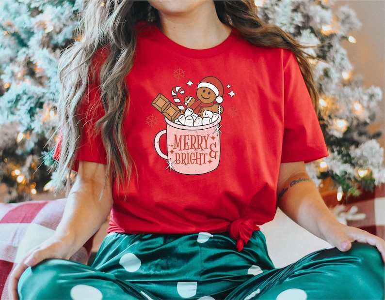 Funny Christmas Gingerbread Shirts, Christmas Coffee Latte Shirt, Christmas Cookies Shirt, Christmas Shirts for Women, Cute Christmas Shirt imagen 2