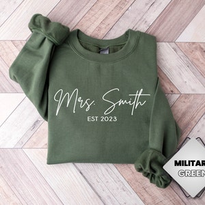 Personalize Bride Mrs Last Name Sweatshirt, New Mrs Sweatshirt, Bride Personalized Sweatshirt, Wifey Sweatshirt, Bride Shirt, Fiance Shirt