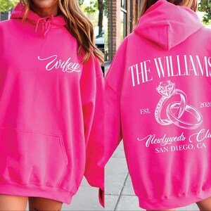 Custom Bride Sweatshirt, Engagement Gift For Bride, Personalize Wifey Hubby Shirt, Bridal Party Shirt, Honeymoon Shirt,New Wife Wedding Gift Bild 11