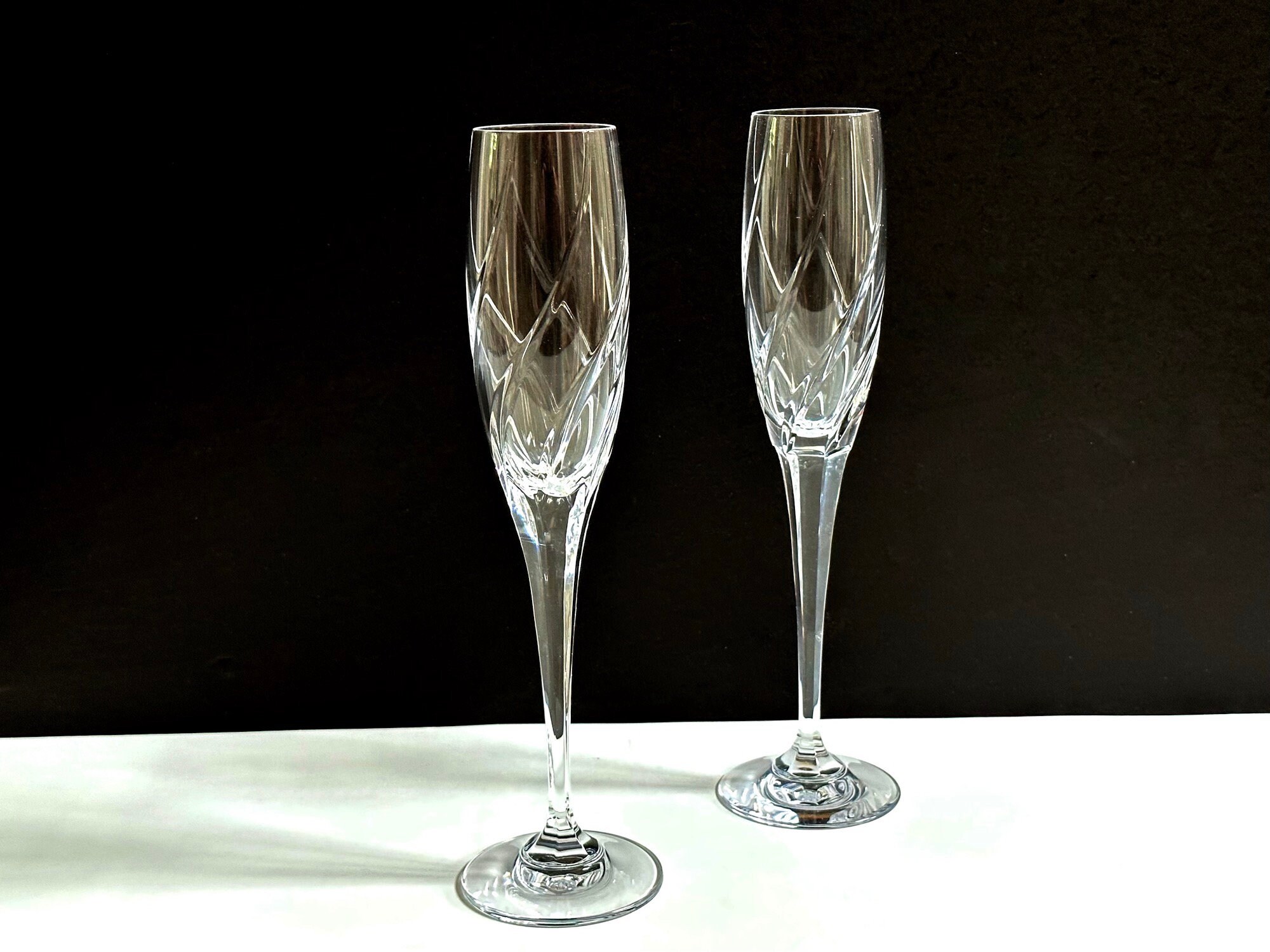 Champagne Flutes Flame d'Amore Mikasa Cut Crystal Wedding Toasting Glasses  - 2
