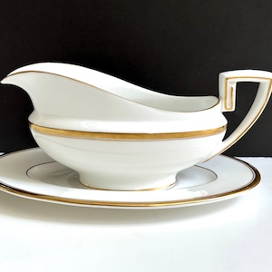 Royal Worcester Viceroy Gold Gravy Boat with Oval Underplate, Fine Bone China, Wide Gold Trim, Made in England, Wedding Gift