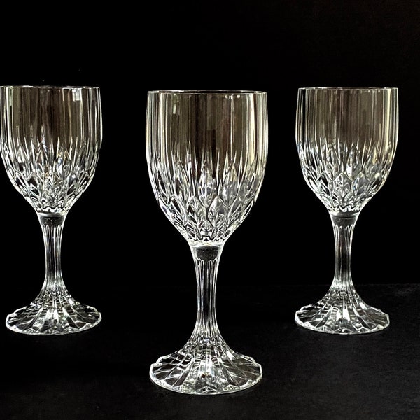 Cristal D'Arques Bretagne Wine Glasses, Set of 3, Vertical Cuts, Textured Stem & Foot, Made in France
