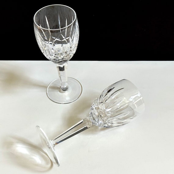 Waterford Crystal Wine Glass Signed (DEB) Waterford Crystal Wine Glass Signed (DEB)