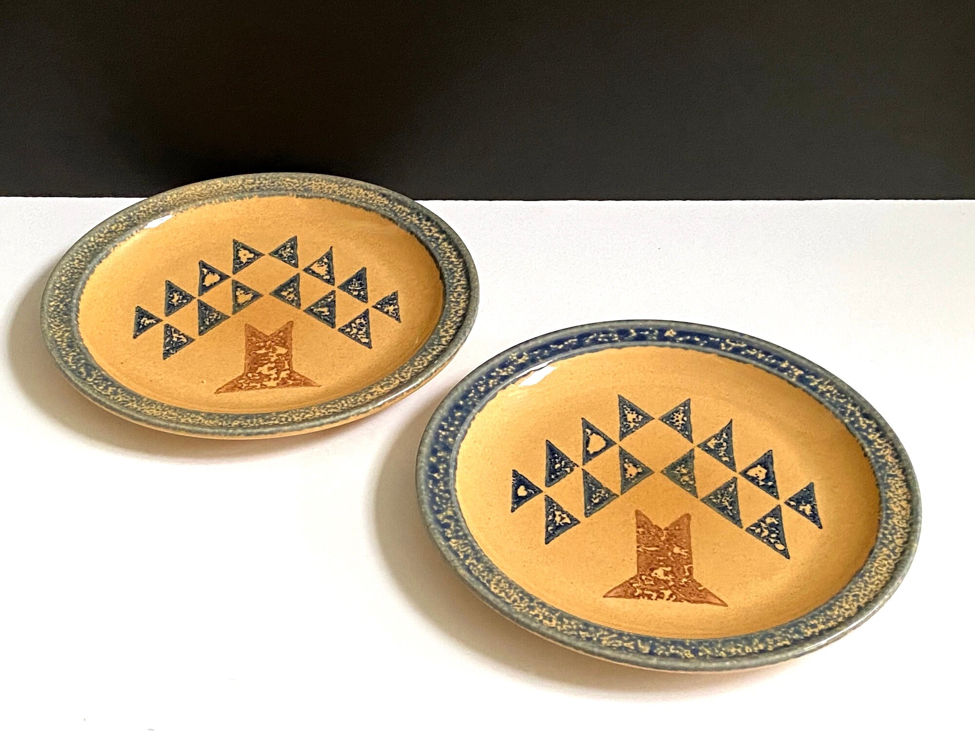 Pfaltzgraff America Dinner Plates, Set of 2, Tree Pattern, 10 Stoneware