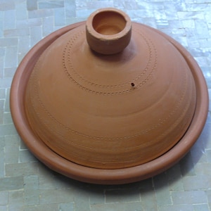Moroccan tagine for cooking unglazed Ø 30 cm for 3-4 people