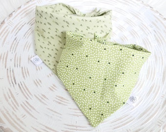 Green Polka Dot Dotted + Triangle Pattern, Reversible, Tie and Snap,  Cute Dog Cat Bandana | St. Patrick's Day | Aegyopup