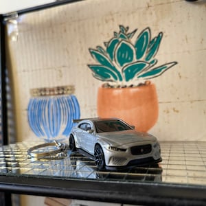 Schlüsselanhänger Hot Wheels Jaguar XE SV Keychain