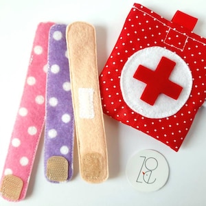 Doll plasters, plaster dolls, children's doctor's case, doll clothes, plasters reused, doll accessories, game plaster felt, Montessori