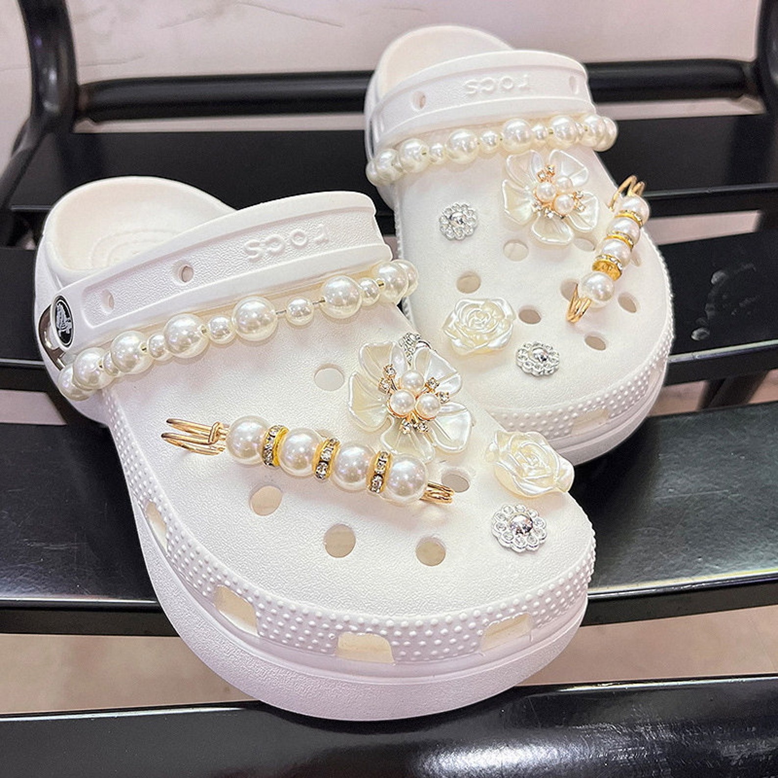 Cute Pearl Croc Charms For Girls Full Set Glitter Croc Pin Shoe Charm 