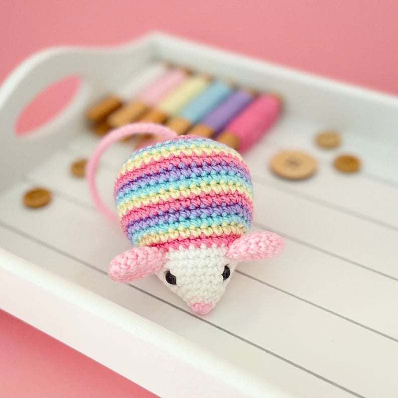 Edna the Yarn Shop Mouse Easy Amigurumi PDF Crochet pattern image 4