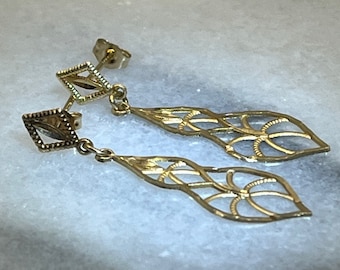 Vintage 14K Gold Diamond Cut Dangle Earrings