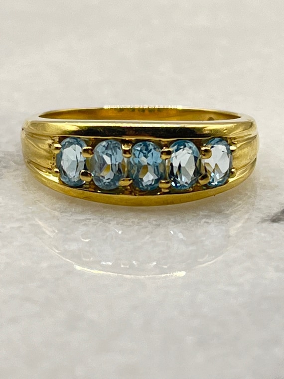 Vintage 10K 5 Stone Blue Topaz Ring Size 7.25 - image 1