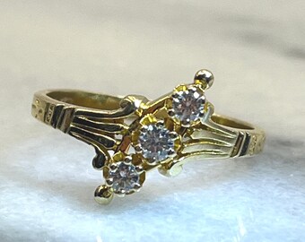 Vintage 14K Diamond Ring Victorian Style Size 7.75