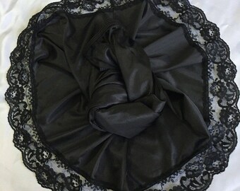 Vintage Whispers Black Lace Half Slip Nylon Made In USA Size Medium